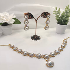 Pearly Necklace Set