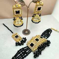 Squared Choker Set