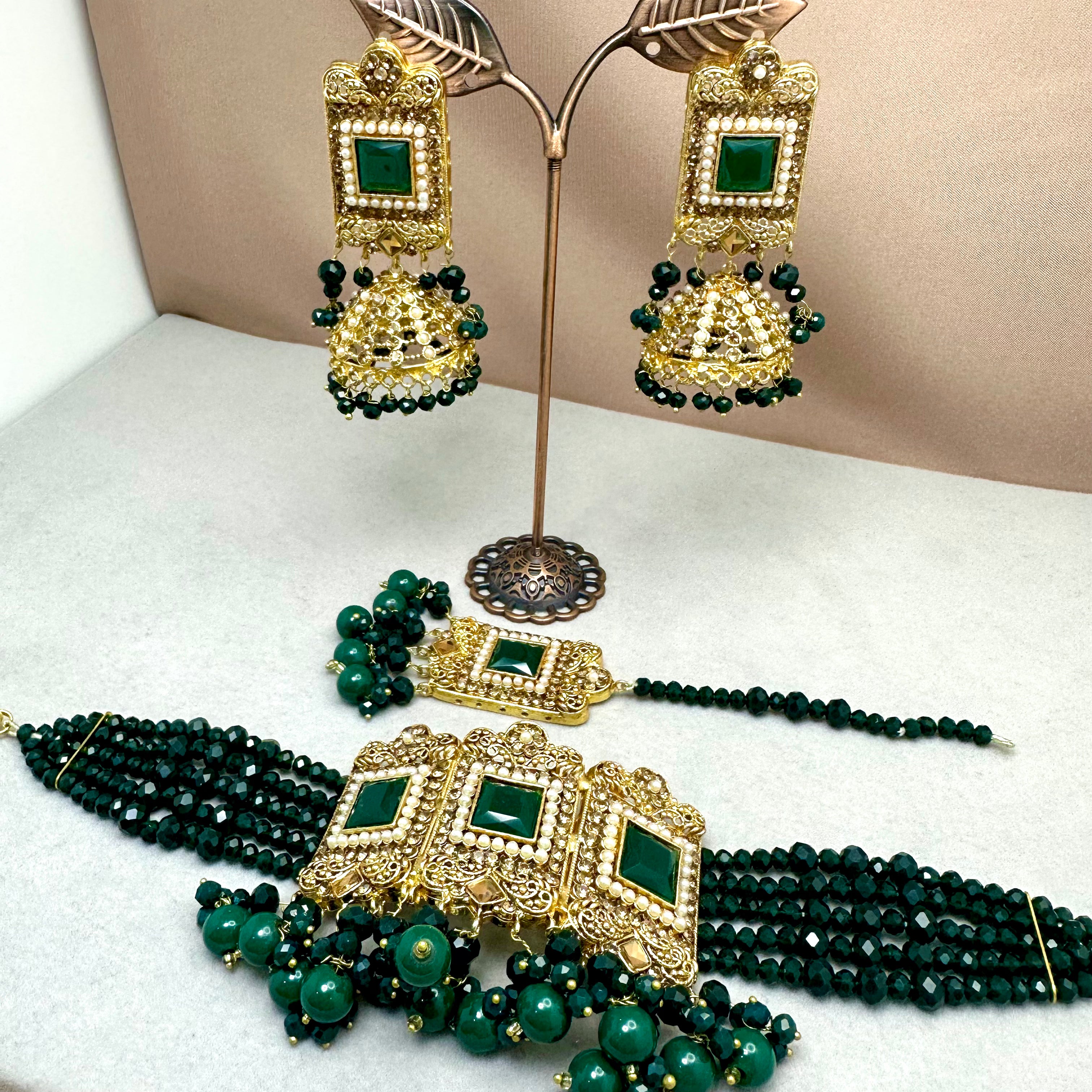 Squared Choker Set