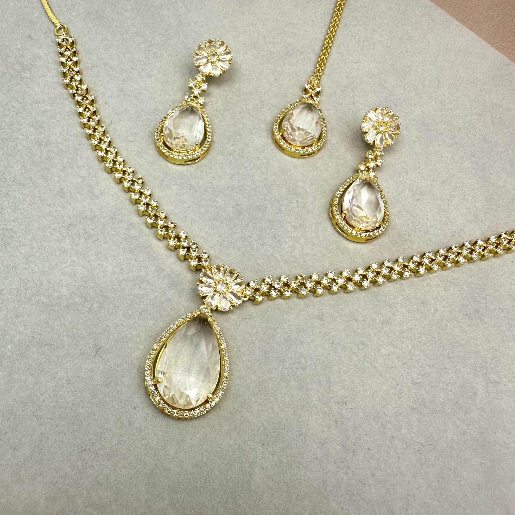 Simer Necklace Set