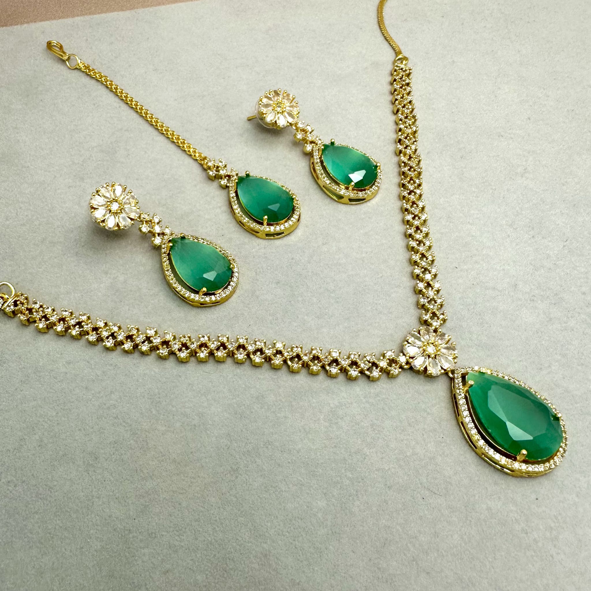 Simer Necklace Set