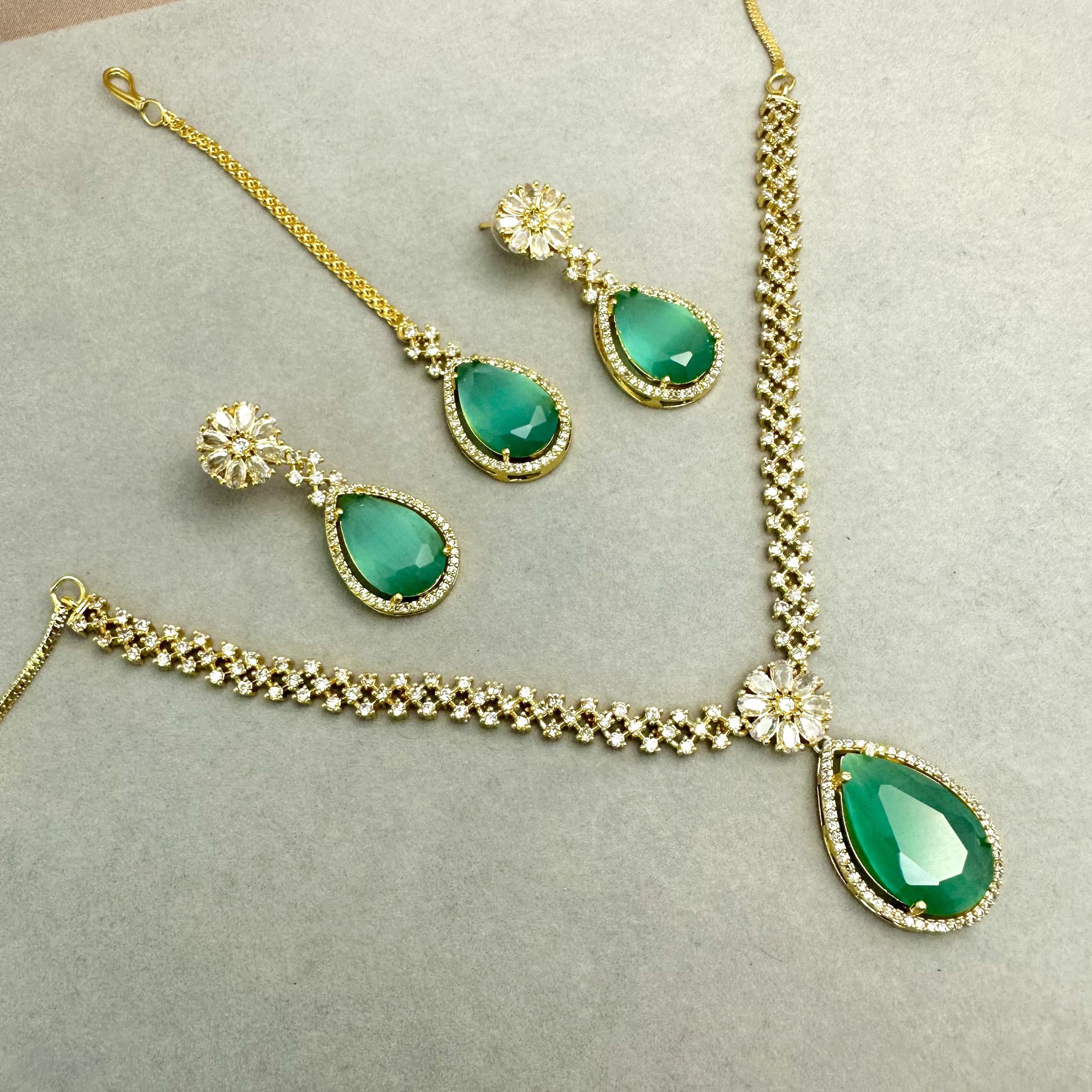 Simer Necklace Set