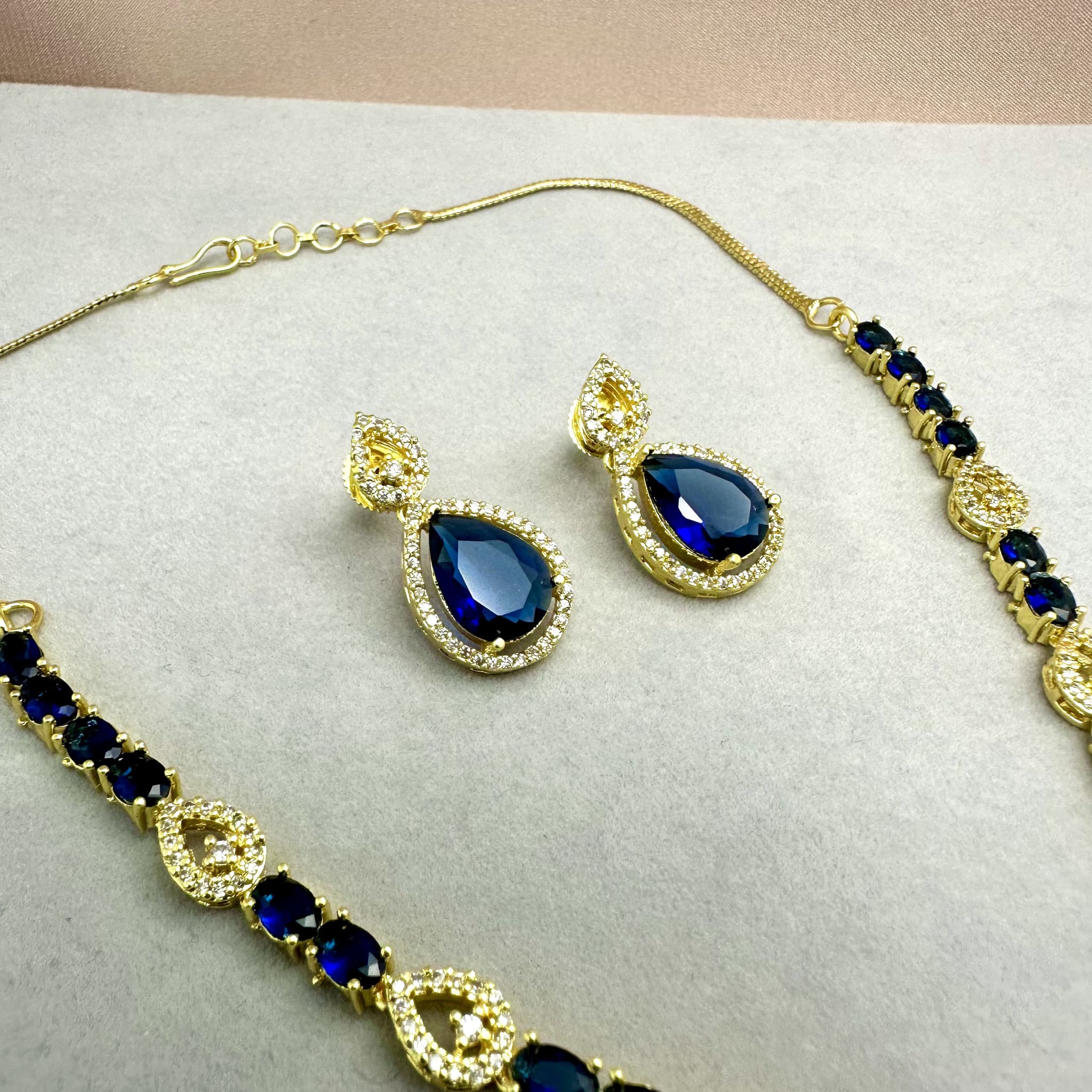 Double Link Necklace Set