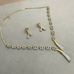 V Squared Necklace Set