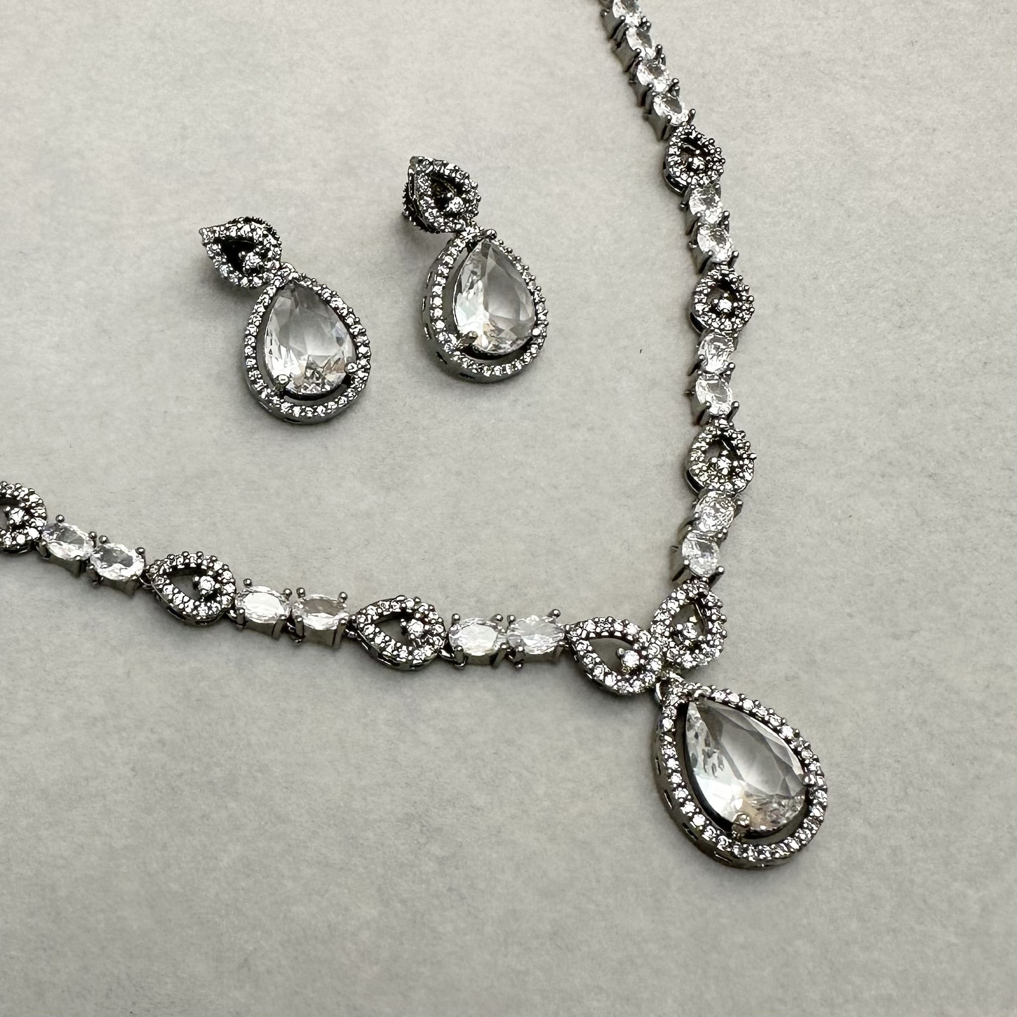 Double Link Necklace Set