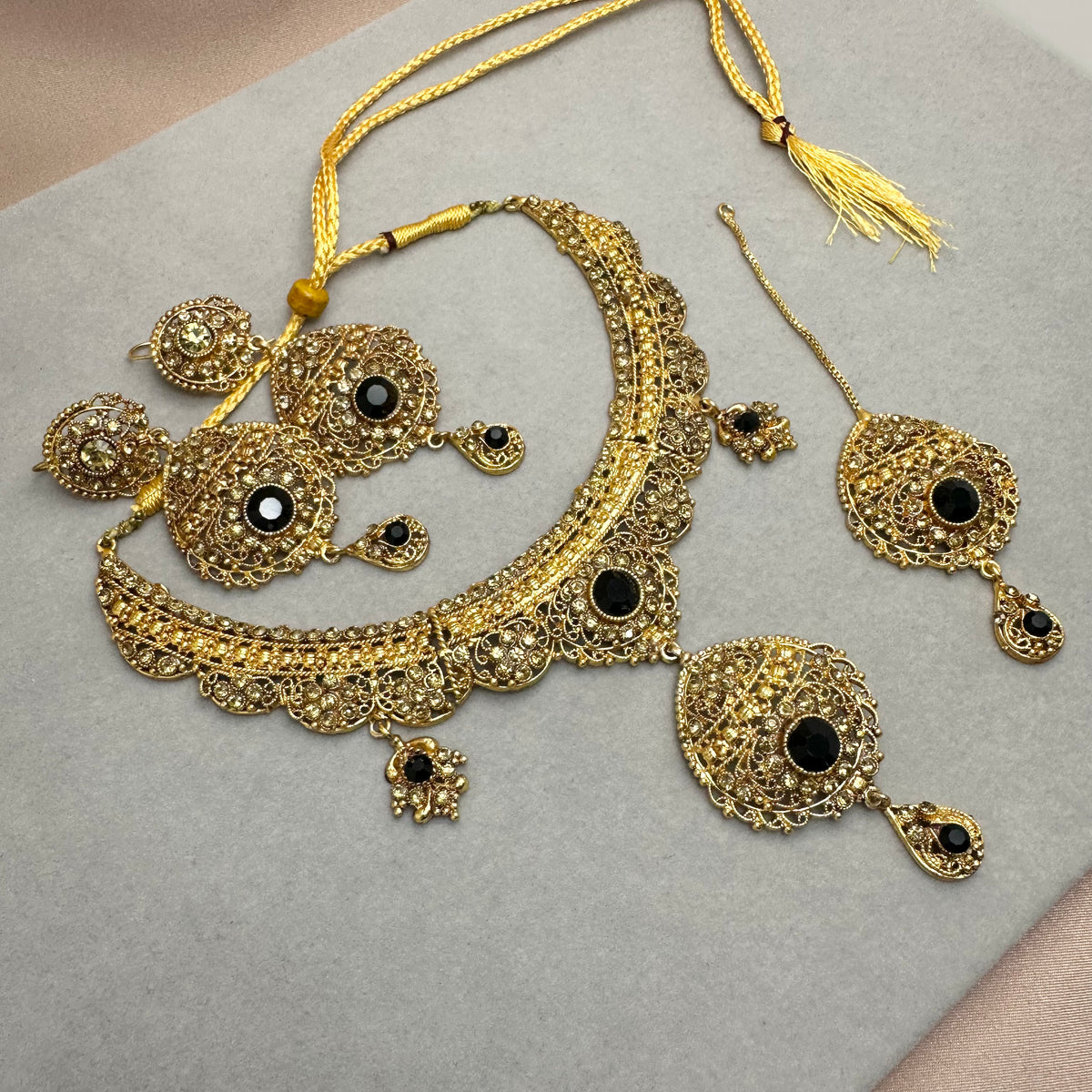 Gold Plated Kundan Necklace Set