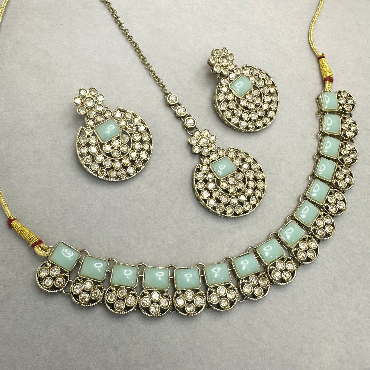 Turquoise Kundan Necklace Set