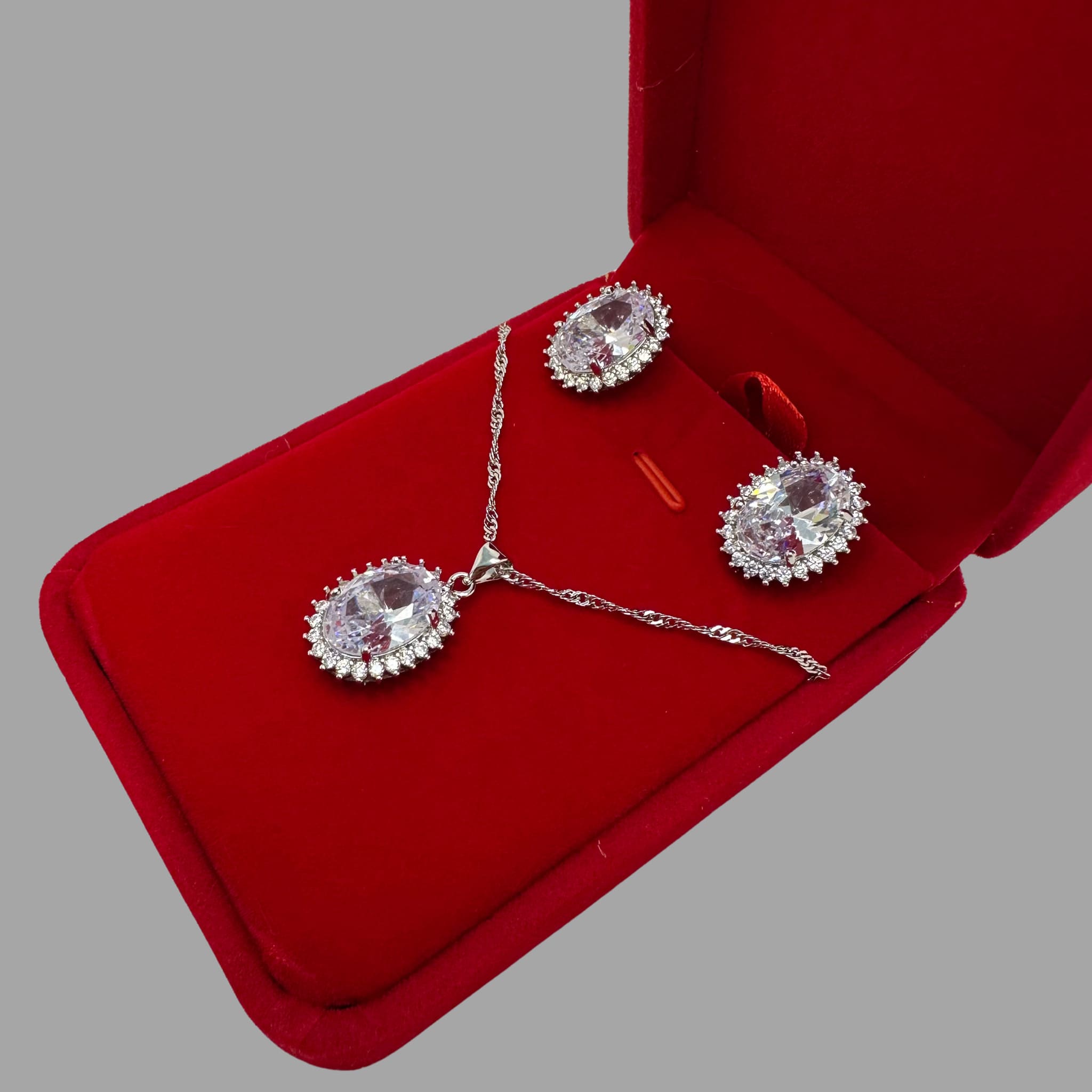 Lily's Locket Set